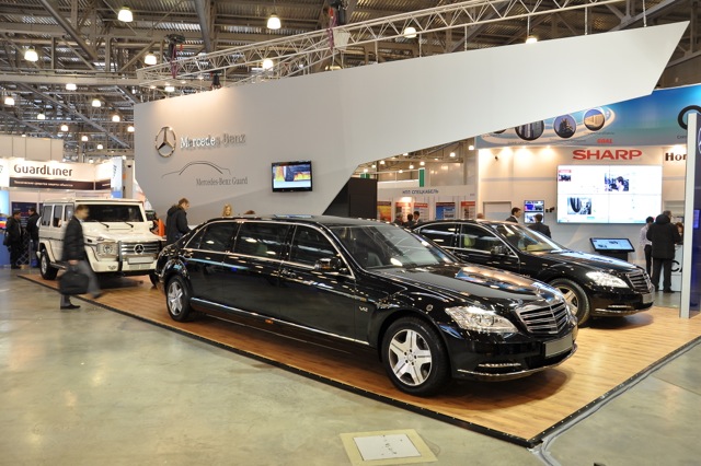 Выставка бронированных автомобилей Mercedes